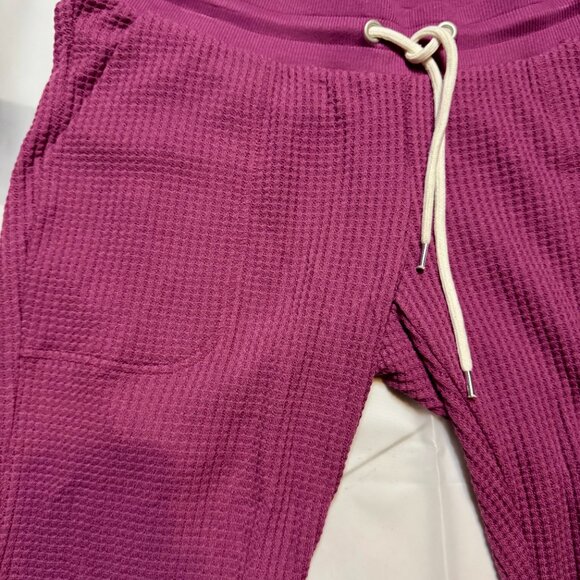 Gap Maternity ladies small waffle Cranberry Red Drawstring Thermal Jogger Pants - Picture 2 of 5